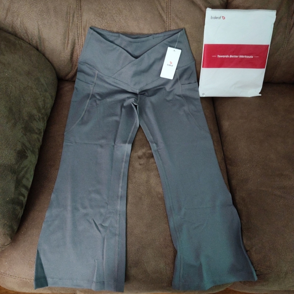 Baleaf Women's Charcoal Flare Pants